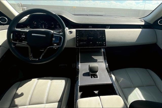 New 2025 Land Rover Range Rover Evoque Dynamic SE image 5
