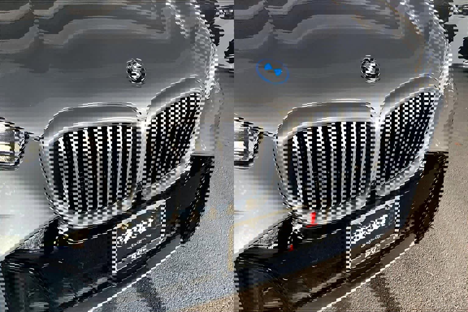 Used 2024 BMW X5 xDrive50e w/ M Sport Package image 29