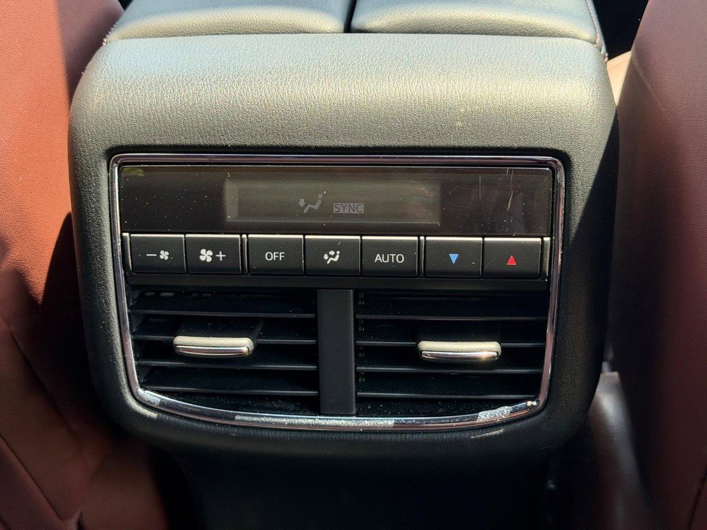 Used 2017 MAZDA CX-9 Signature AWD/4WD image 15