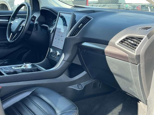 Used 2024 Ford Edge SEL image 25
