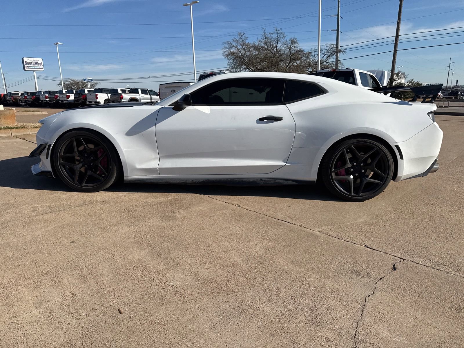 Used 2017 Chevrolet Camaro SS image 4