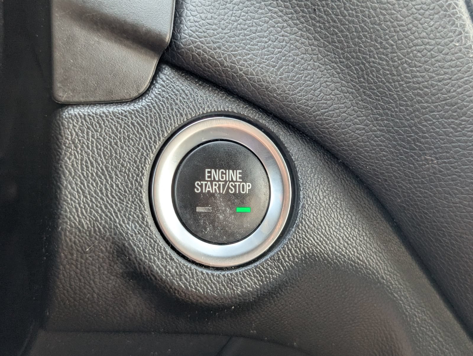 Used 2020 Chevrolet Equinox LT AWD/4WD image 26