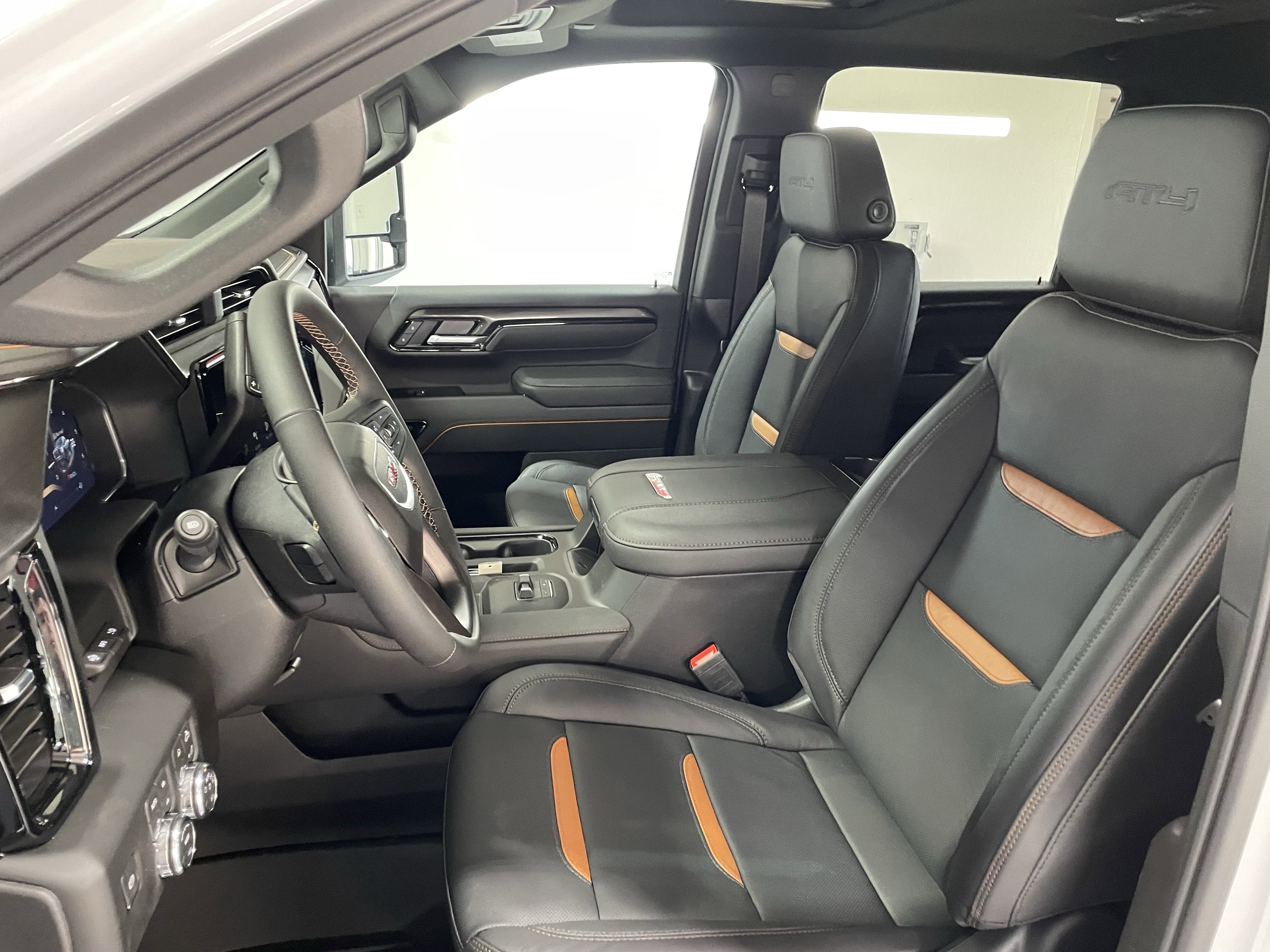 New 2026 GMC Sierra 2500 AT4 w/ AT4 Premium Plus Package image 11