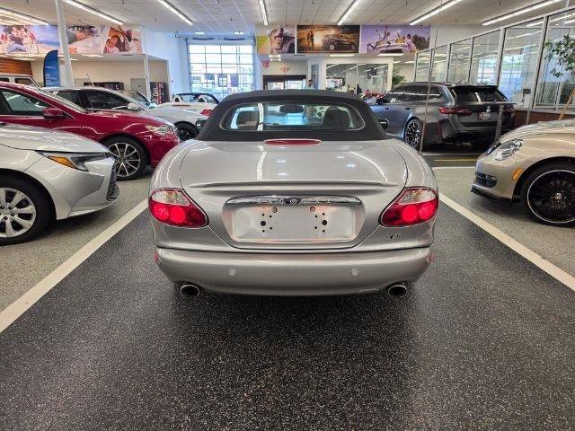 Used 2001 Jaguar XKR Convertible RWD image 5