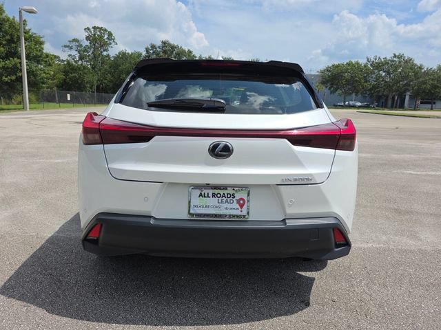 Used 2025 Lexus UX 300h FWD w/ Accessory Package (Z1) image 4