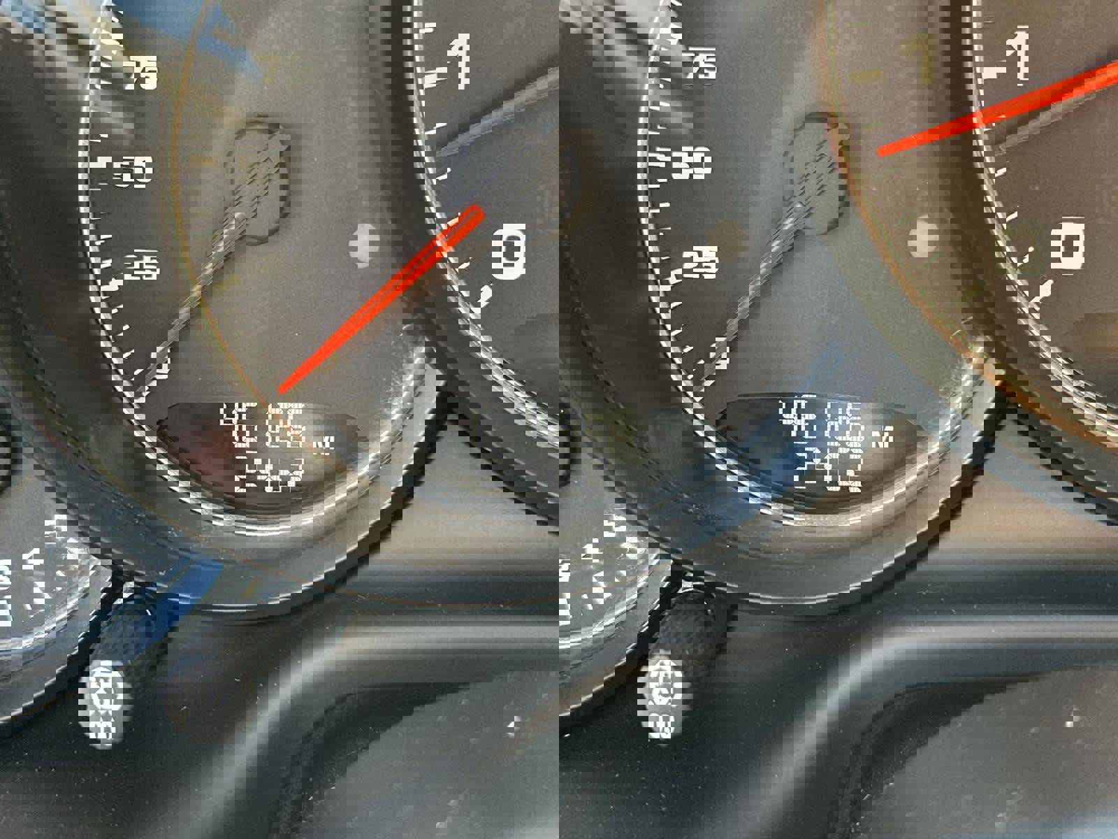 Used 2016 Porsche Panamera 4 image 19