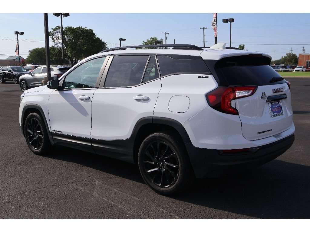 Used 2023 GMC Terrain SLE w/ Driver Convenience Package FWD image 16