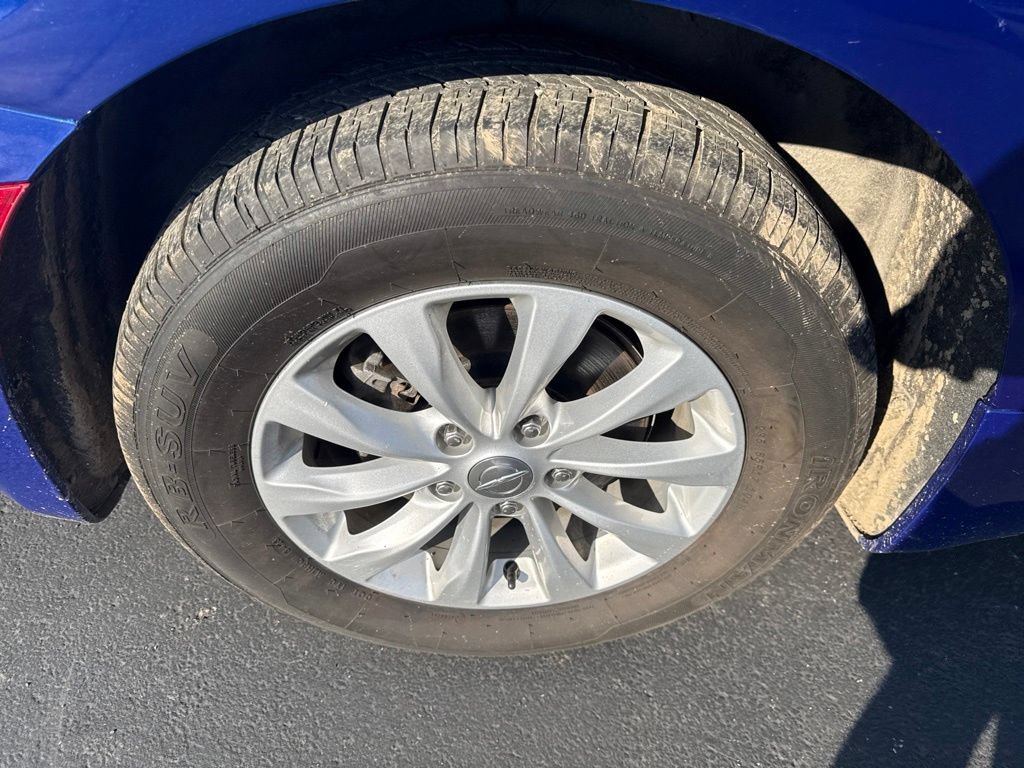 Used 2019 Chrysler Pacifica Touring-L FWD image 19