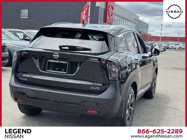 Used 2025 Nissan Kicks SV w/ SV Premium Package AWD/4WD image 5