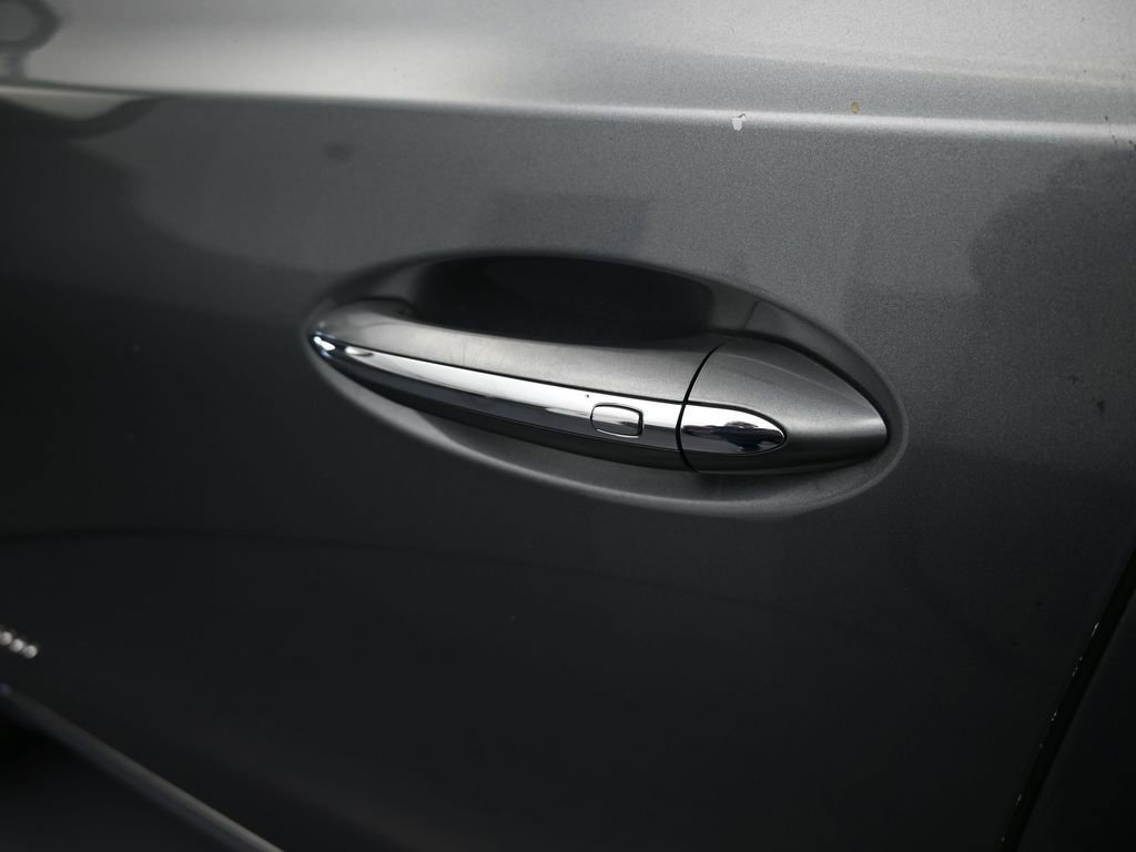 Used 2018 Buick Enclave Avenir w/ Avenir Technology Package image 36