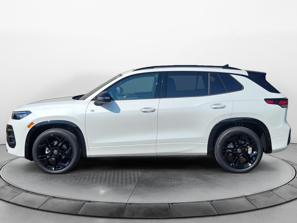 New 2026 Volkswagen Tiguan SE R-Line FWD image 4