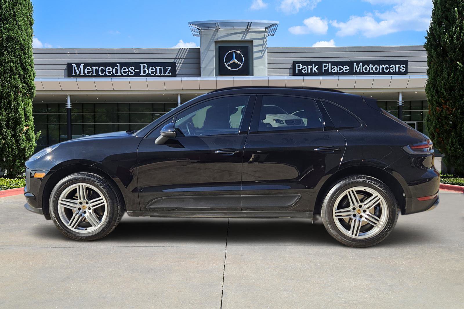 Used 2019 Porsche Macan image 3