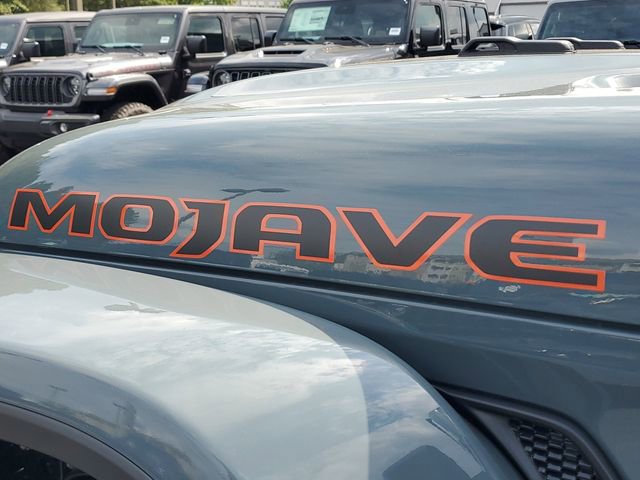 New 2025 Jeep Gladiator Mojave image 13