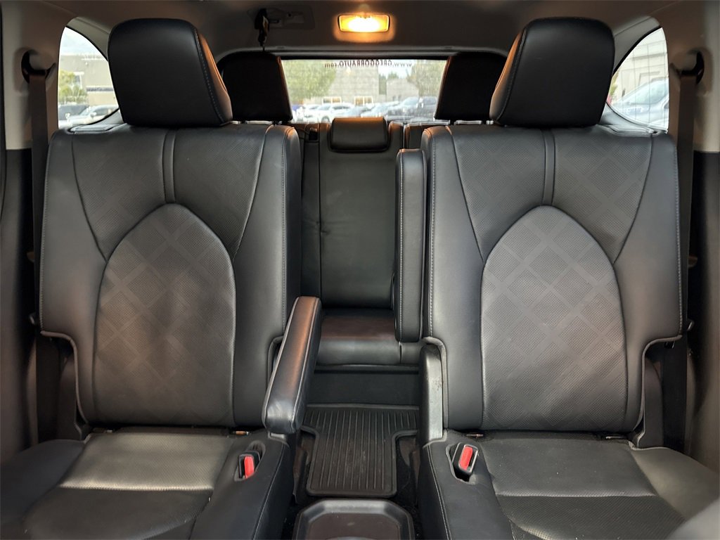 Used 2020 Toyota Highlander Platinum image 19