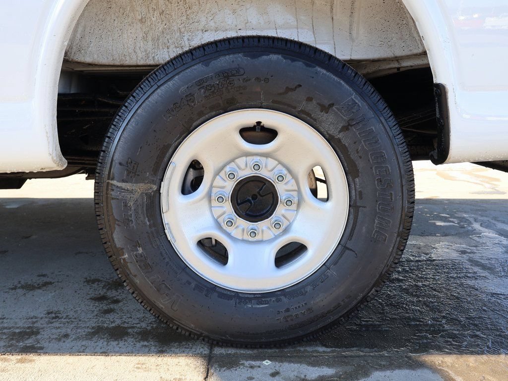 New 2025 Chevrolet Express 2500 w/ Driver Convenience Package RWD image 30