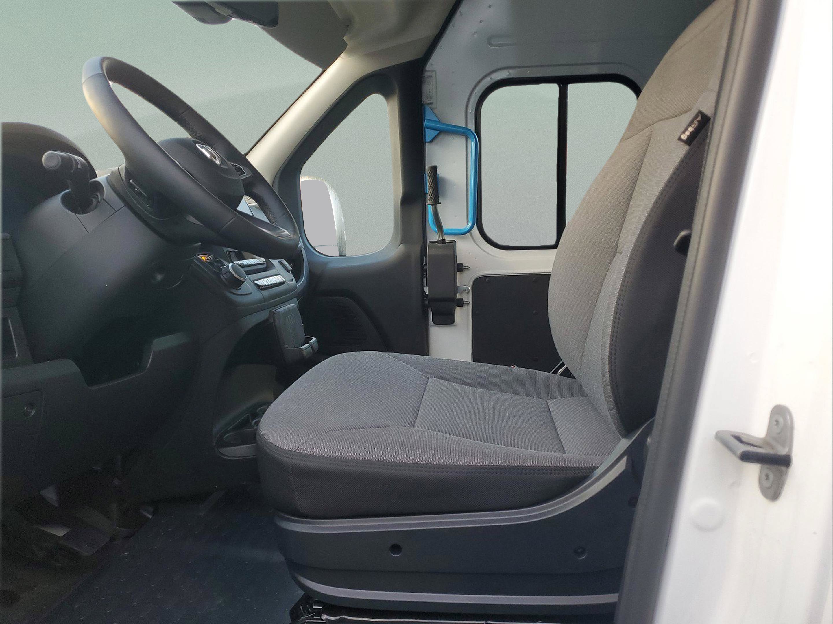New 2025 RAM ProMaster 3500 FWD image 19