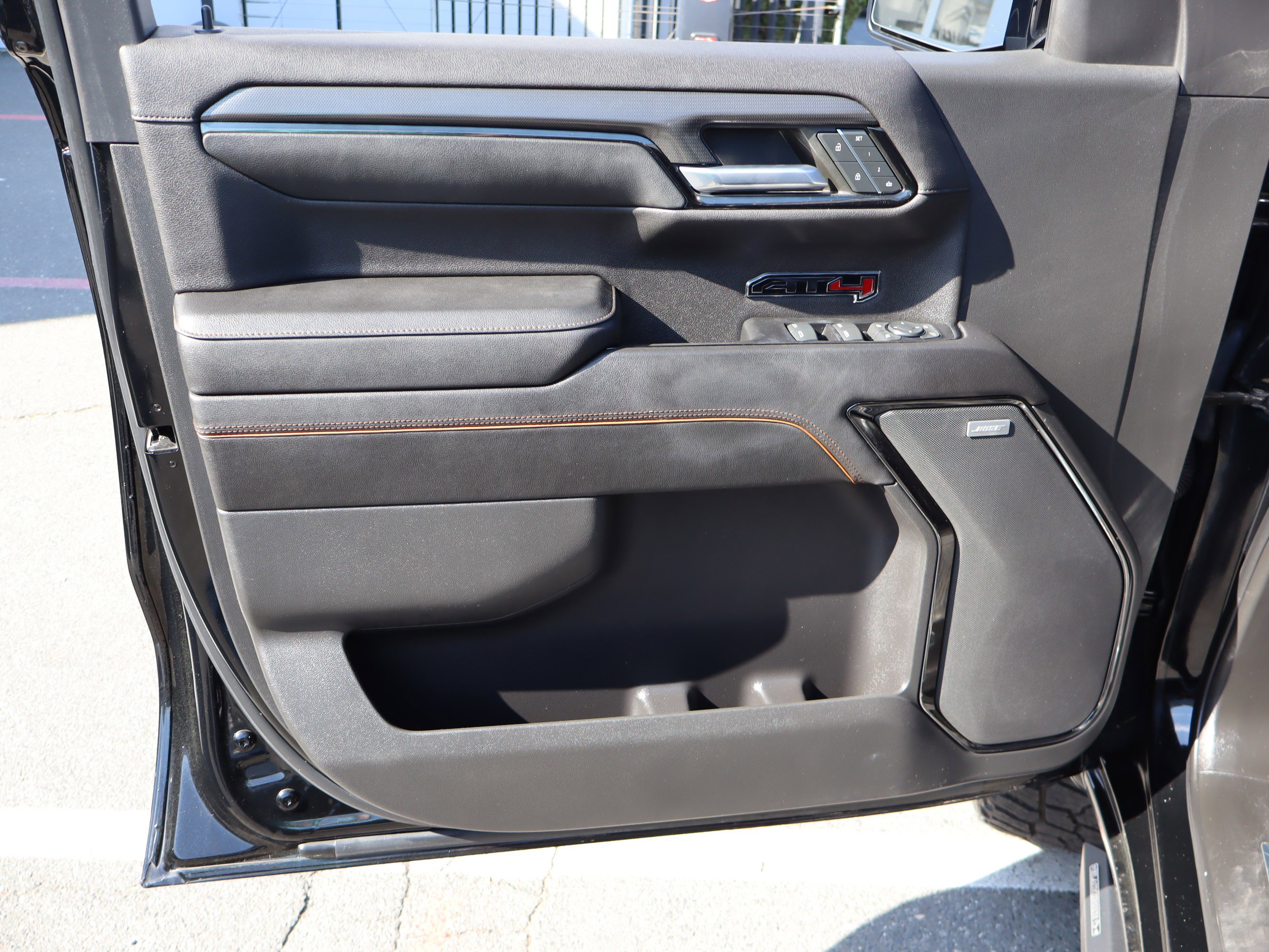 Used 2023 GMC Sierra 1500 AT4 w/ AT4 Premium Package AWD/4WD image 19