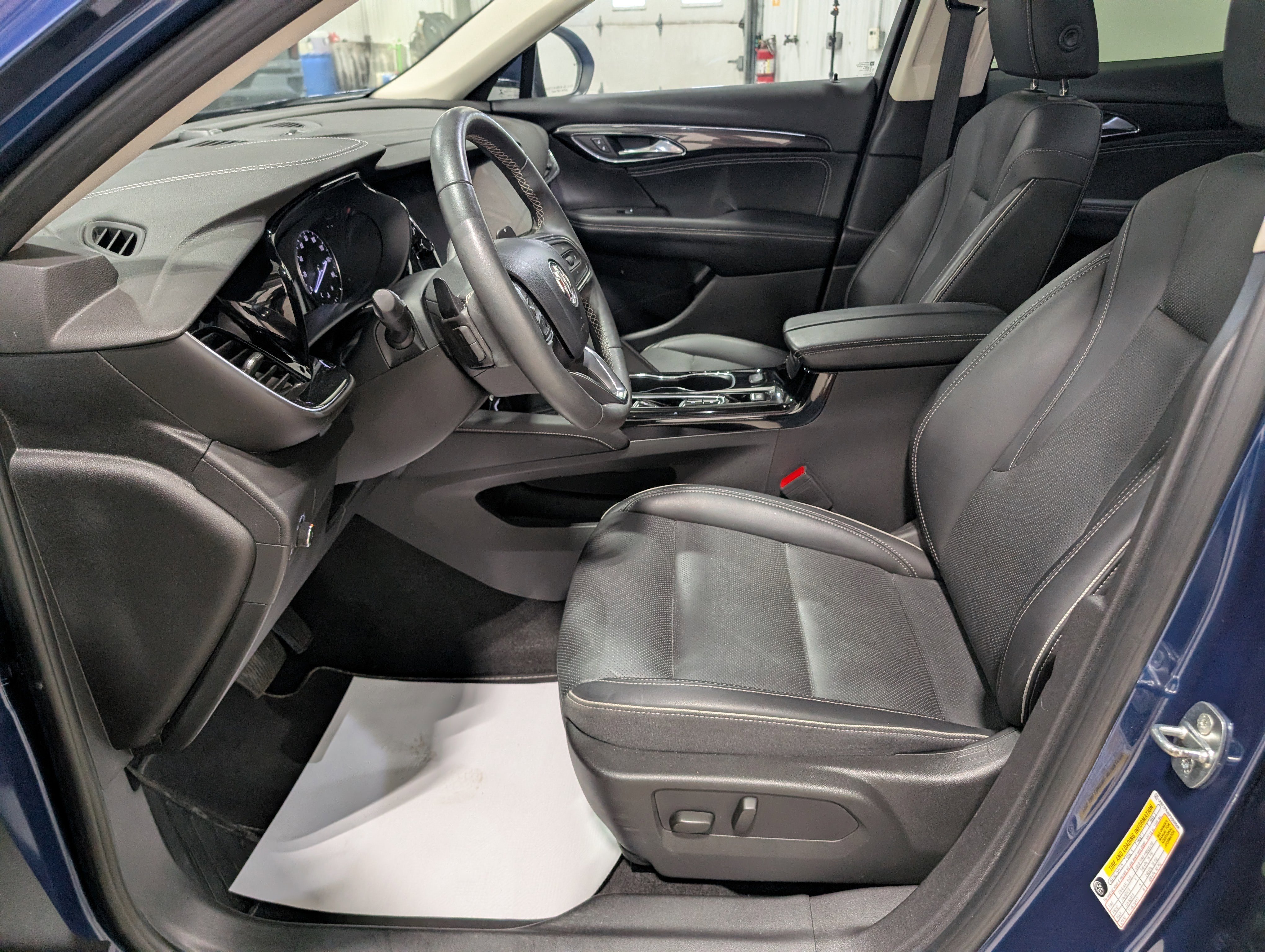 Used 2023 Buick Envision Essence AWD/4WD image 14