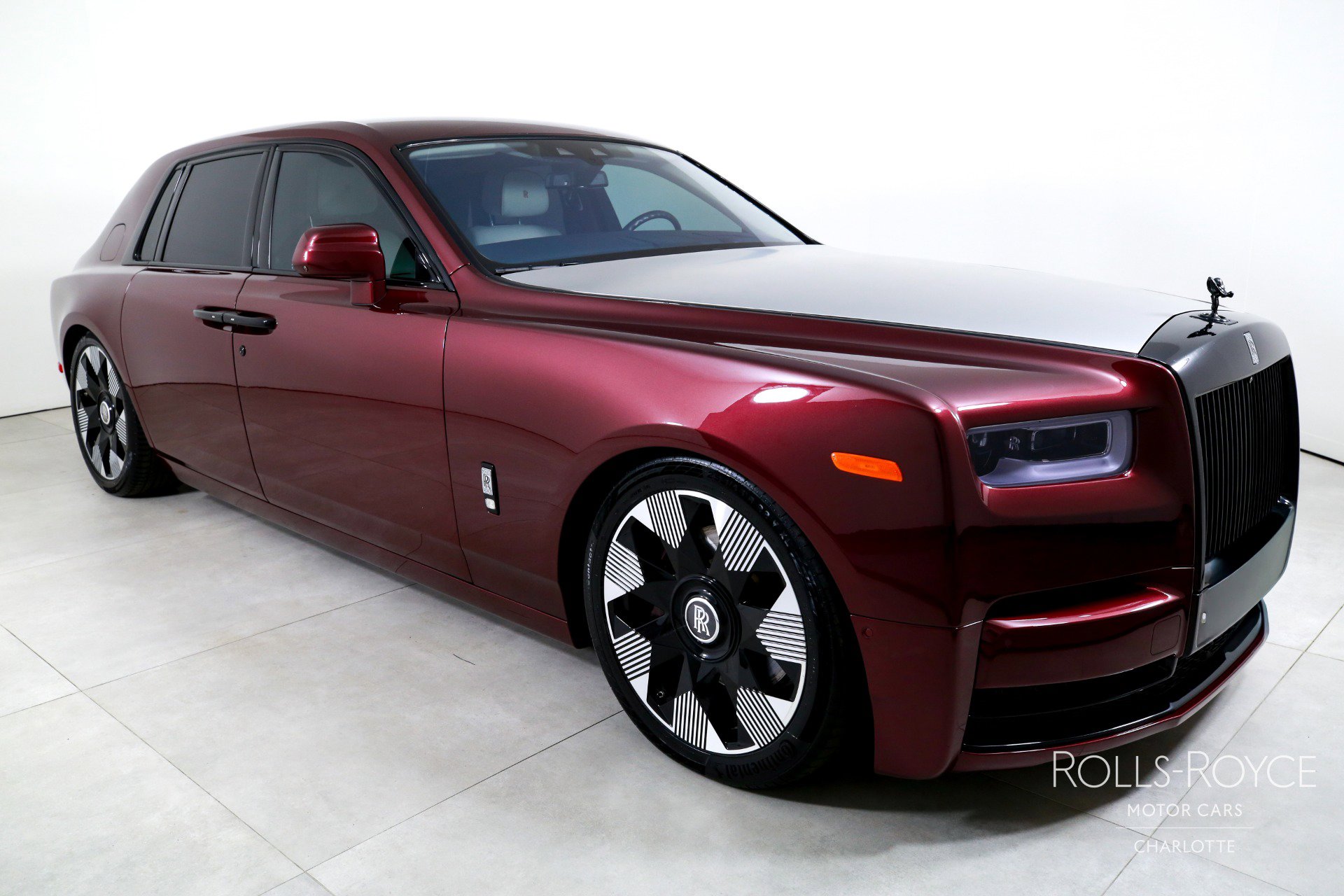 Used 2019 Rolls-Royce Phantom Sedan image 6