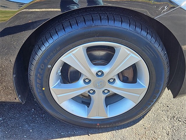 Used 2016 Hyundai Elantra Value Edition image 10