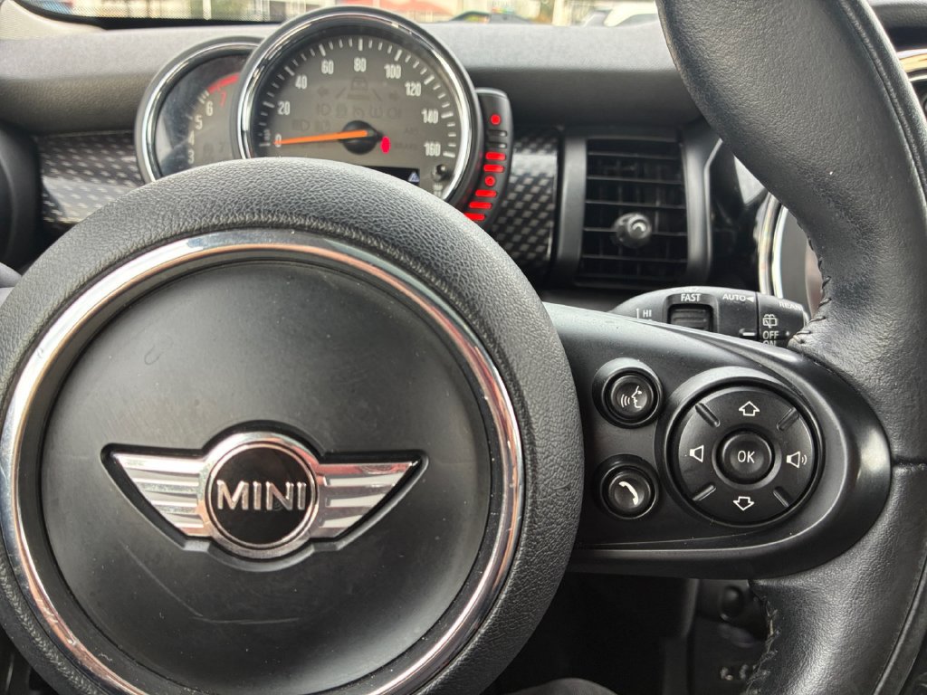 Used 2017 MINI Cooper S FWD image 11