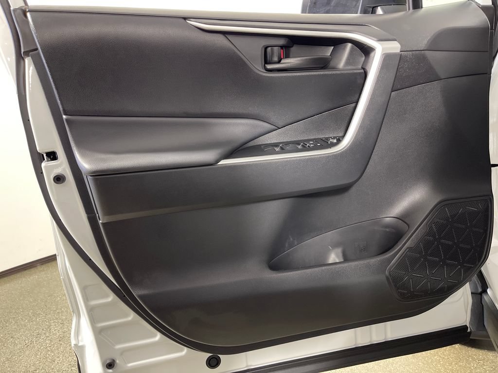 Certified 2024 Toyota RAV4 LE FWD image 17