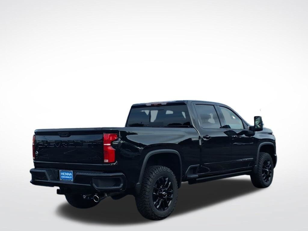 New 2026 Chevrolet Silverado 2500 High Country w/ Midnight Edition AWD/4WD image 3