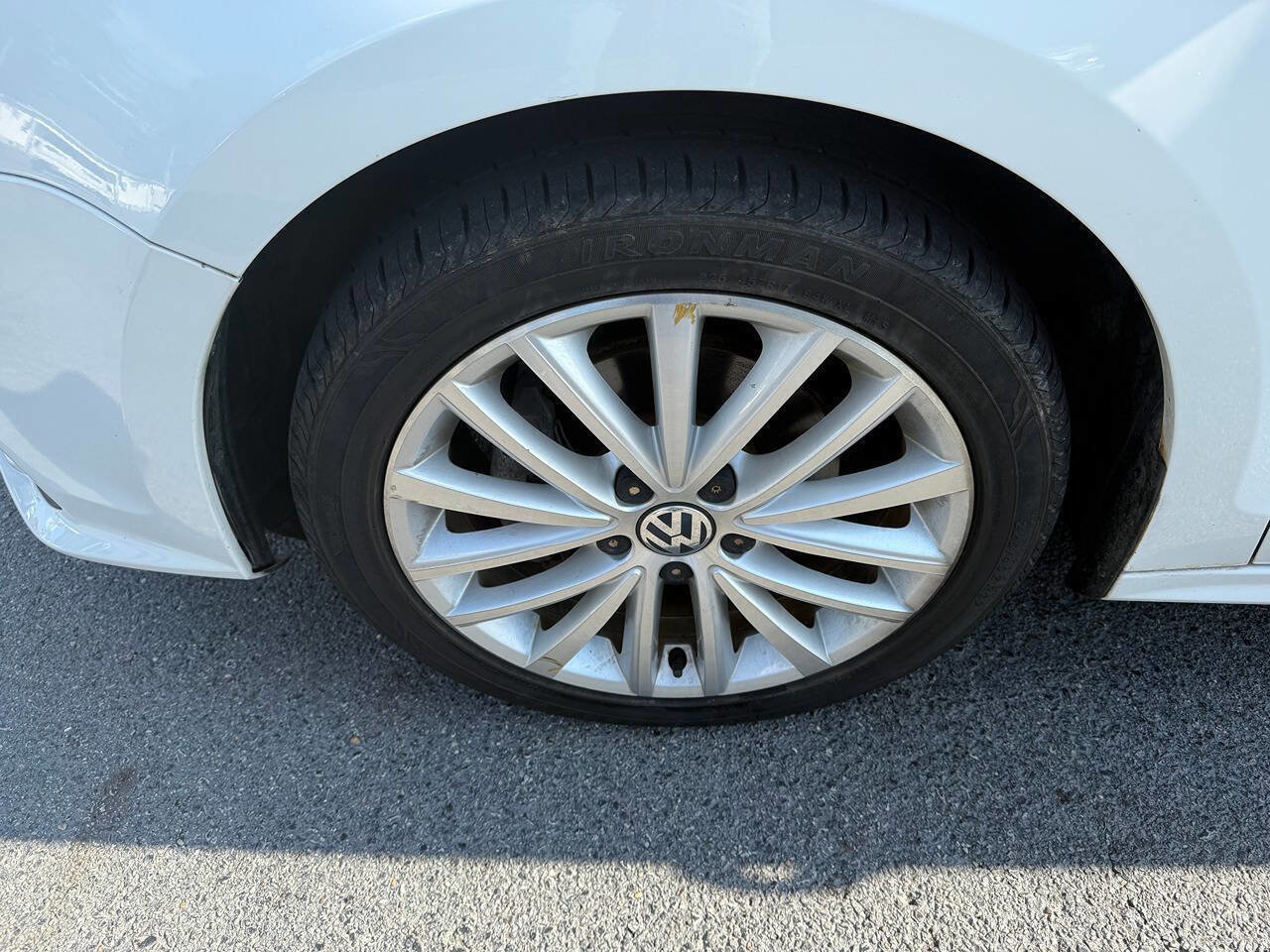 Used 2016 Volkswagen Jetta SEL FWD image 10