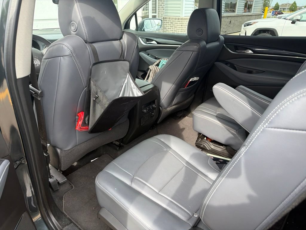 Used 2018 Buick Enclave Premium AWD/4WD image 12