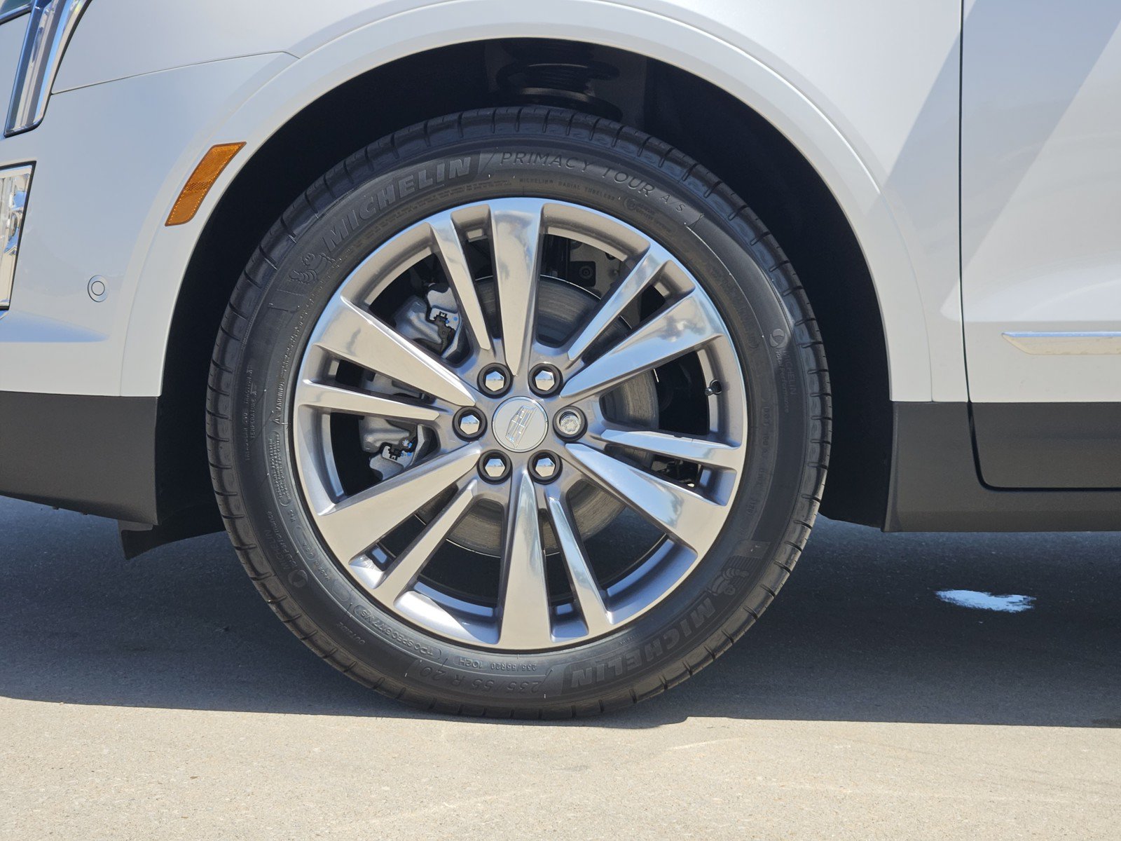 New 2026 Cadillac XT5 Premium Luxury w/ Driver Assist Package FWD image 7