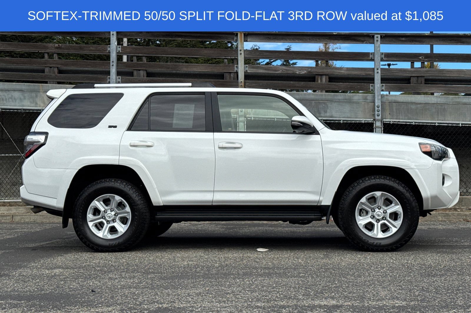 Used 2020 Toyota 4Runner SR5 Premium AWD/4WD image 3