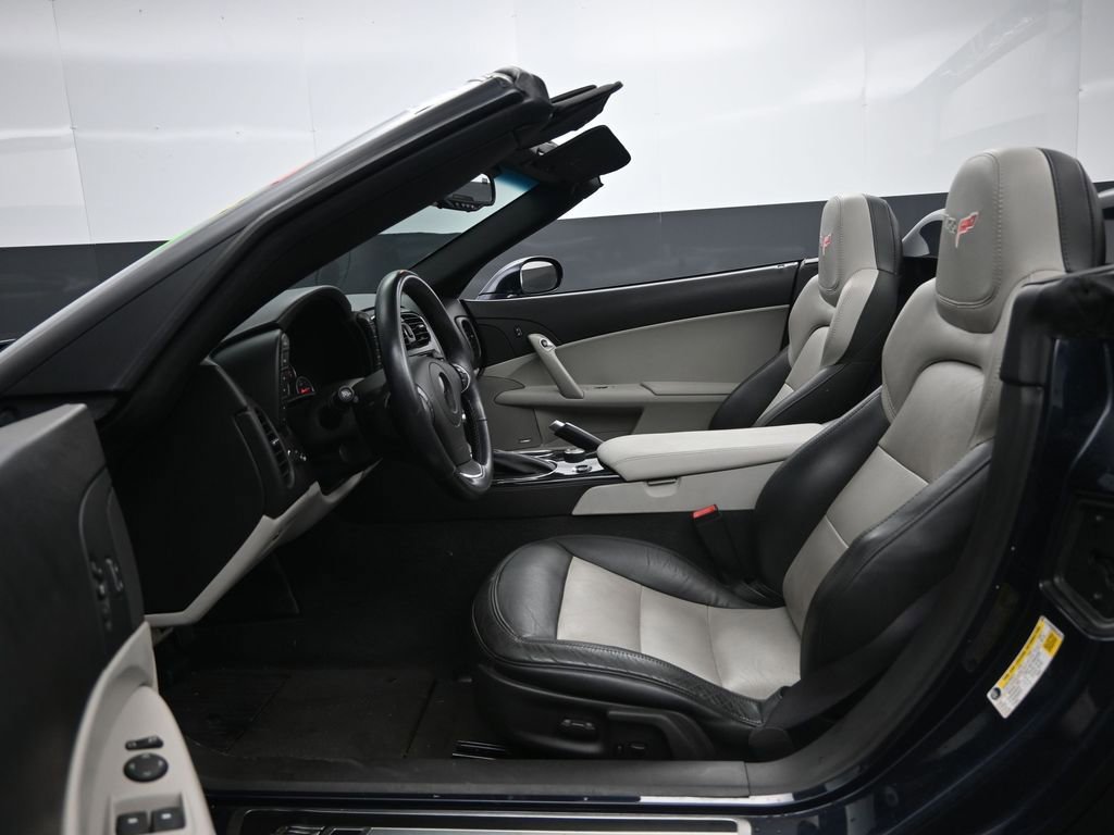 Used 2013 Chevrolet Corvette Grand Sport w/ 3LT Preferred Equipment Group RWD image 20