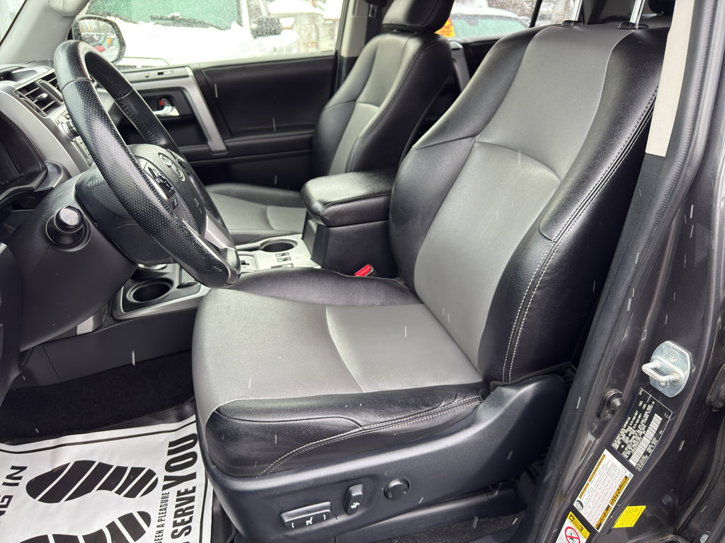 Used 2017 Toyota 4Runner SR5 image 11