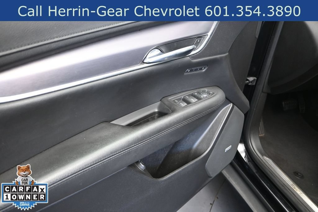 Used 2019 Cadillac XT5 Luxury FWD image 11