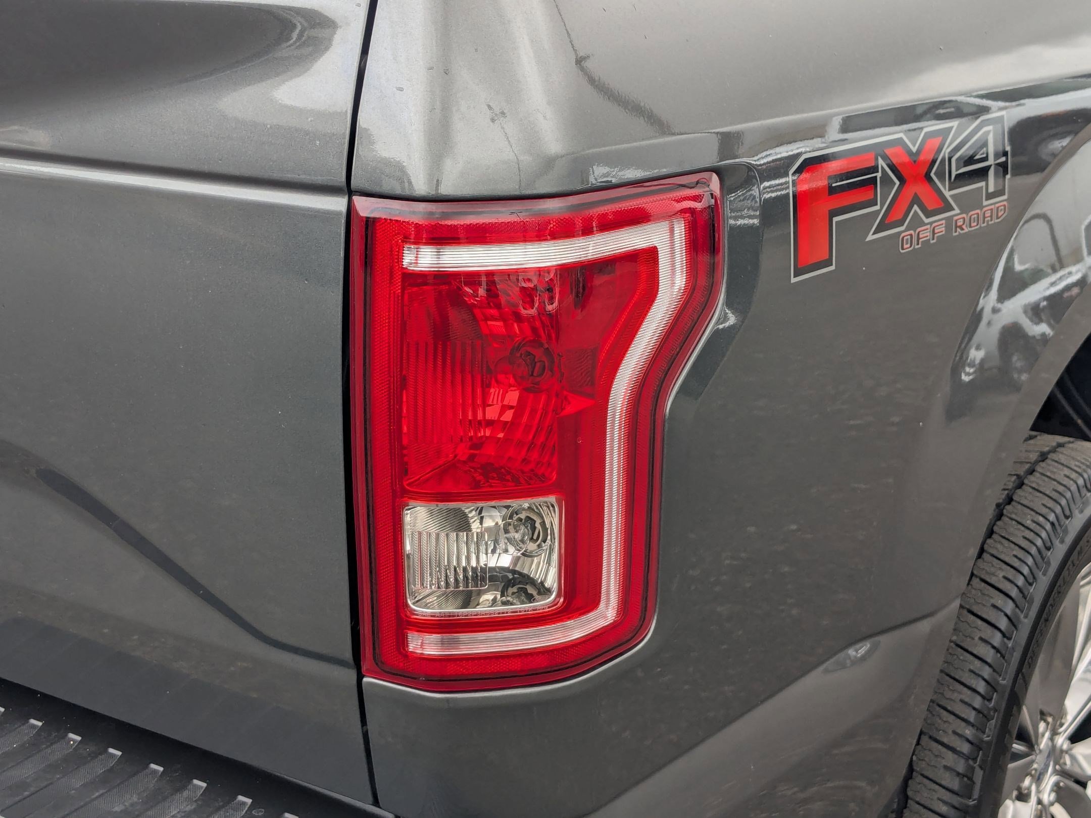 Used 2017 Ford F150 XLT w/ Equipment Group 302A Luxury image 11