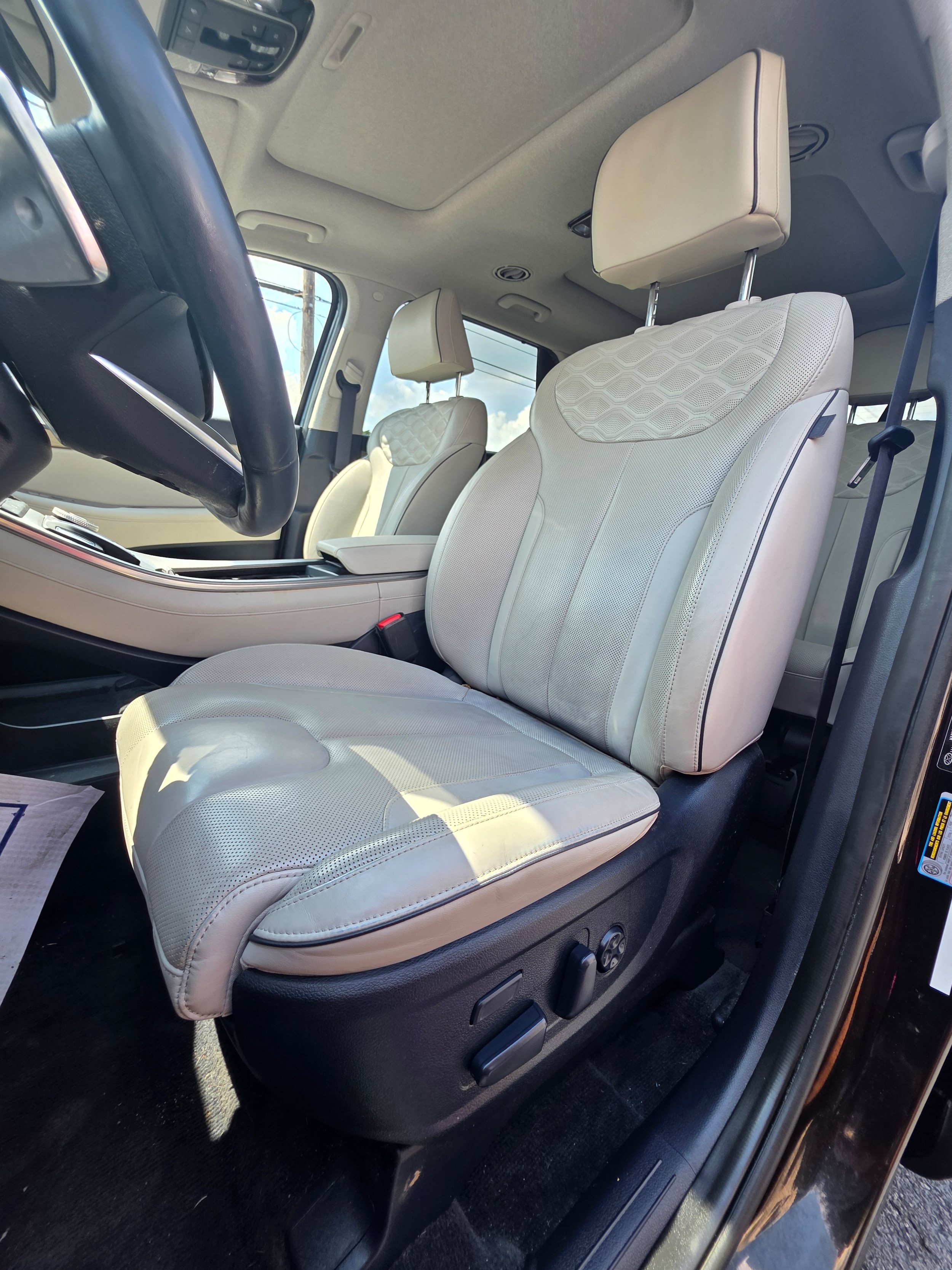 Used 2021 Hyundai Palisade Limited w/ Cargo Package AWD/4WD image 24
