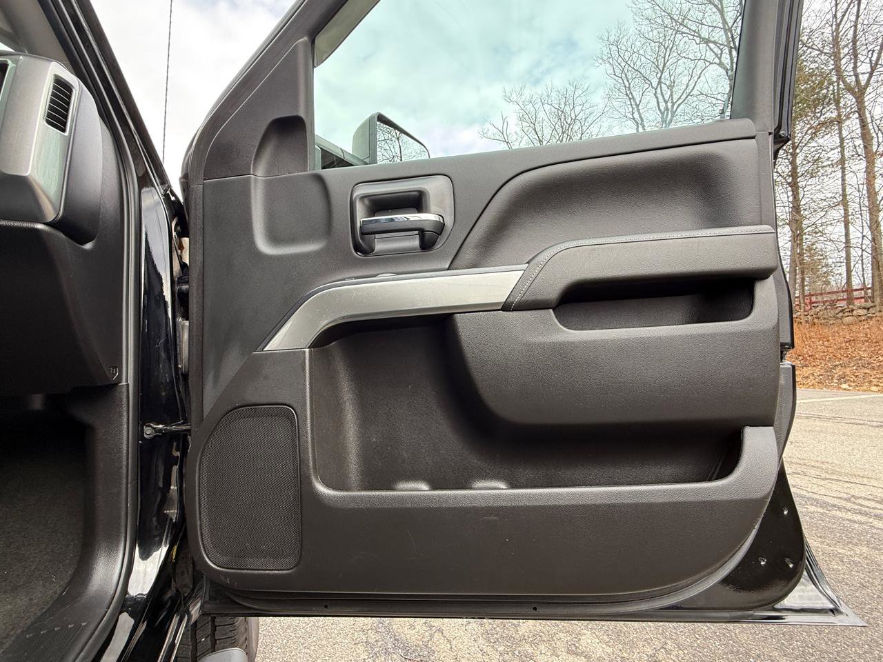 Used 2018 Chevrolet Silverado 2500 LT w/ LT Convenience Package image 20