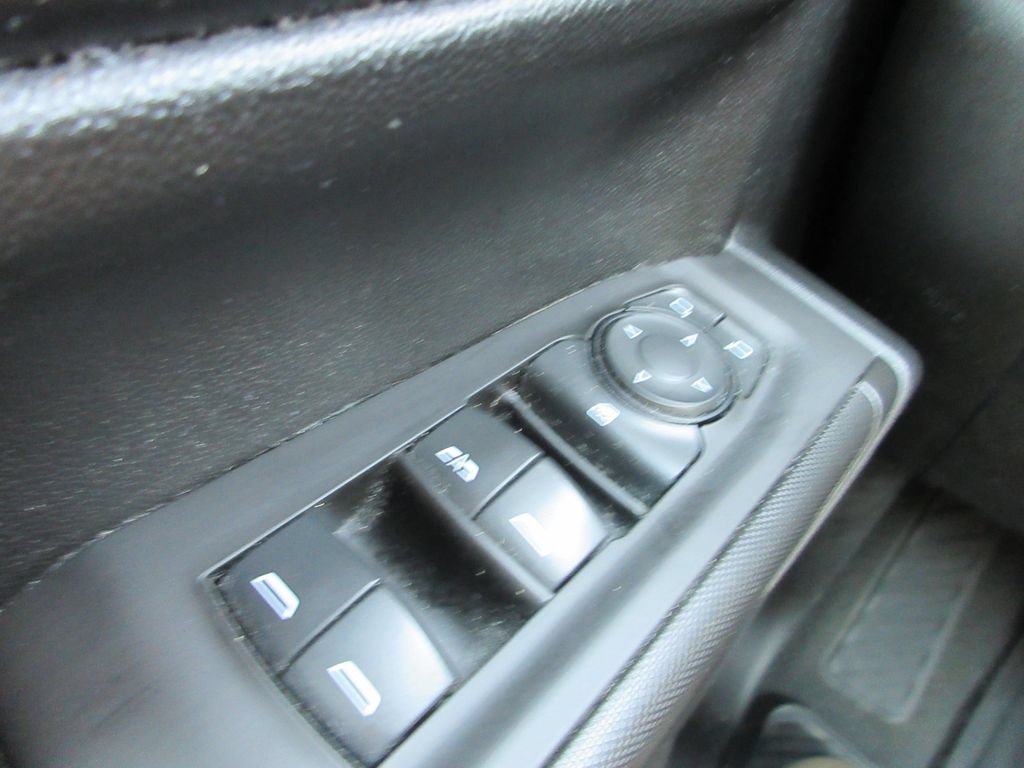 Certified 2021 Chevrolet Silverado 1500 Custom w/ LPO, Dark Essentials Package AWD/4WD image 23