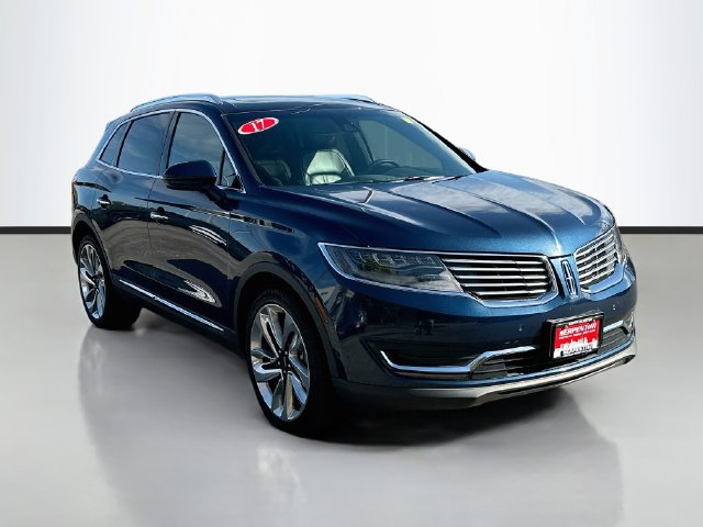 Used 2017 Lincoln MKX Reserve w/ Luxury Package AWD/4WD image 2
