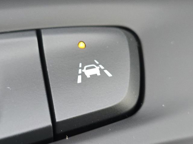 New 2026 Chevrolet Trax RS w/ Driver Confidence Package image 8