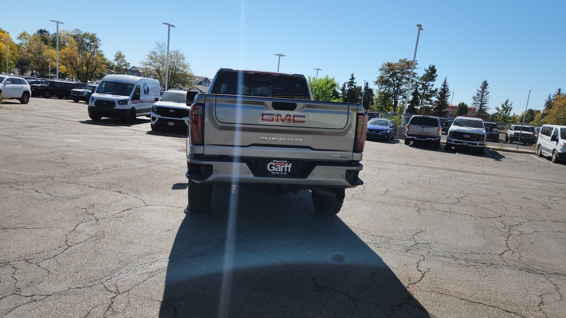 Used 2024 GMC Sierra 3500 AT4 w/ AT4 Premium Plus Package AWD/4WD image 9