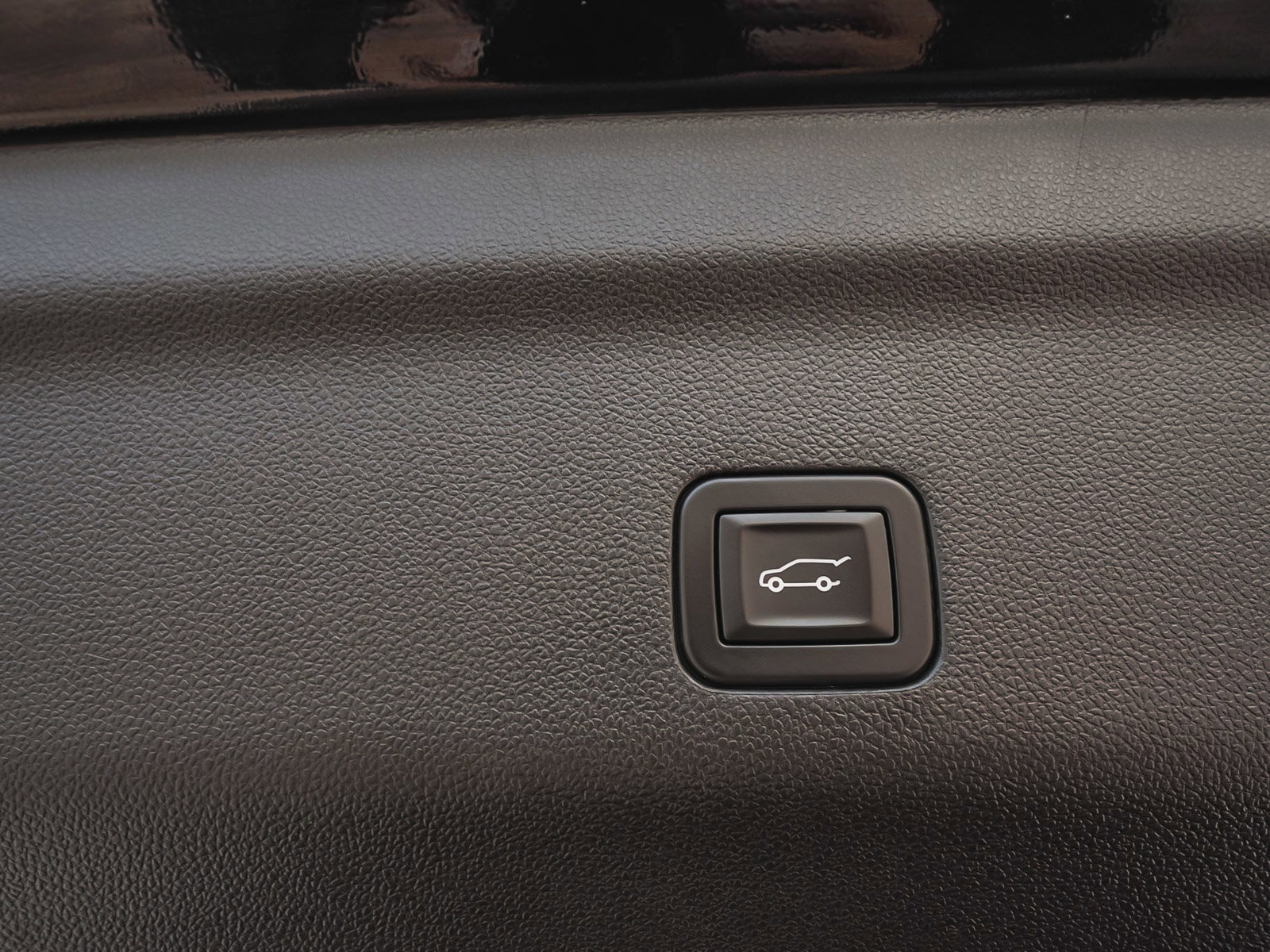 Used 2025 Chevrolet Tahoe RST w/ Comfort Package image 54