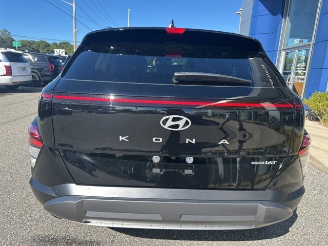 New 2026 Hyundai Kona SEL Premium image 7