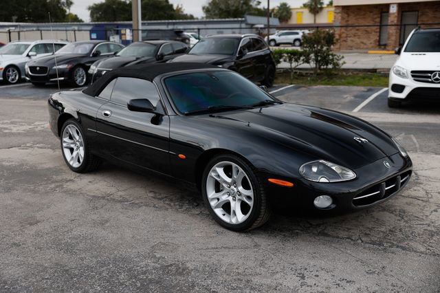 Used 2003 Jaguar XK8 Convertible image 20