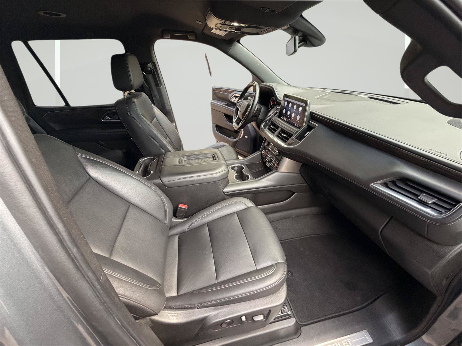 Used 2021 Chevrolet Tahoe Z71 w/ Z71 Off-Road Package AWD/4WD image 36