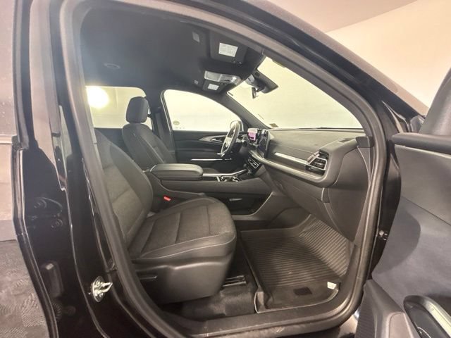Used 2024 Chevrolet Traverse LT w/ Midnight/Sport Edition AWD/4WD image 29