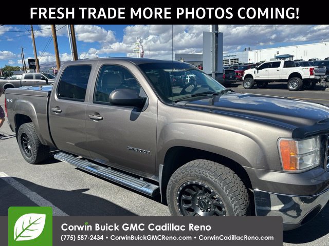 Used 2013 GMC Sierra 1500 SLT w/ SLT Convenience Package AWD/4WD image 3