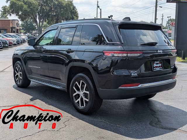 Used 2025 Jeep Grand Cherokee Limited AWD/4WD image 7