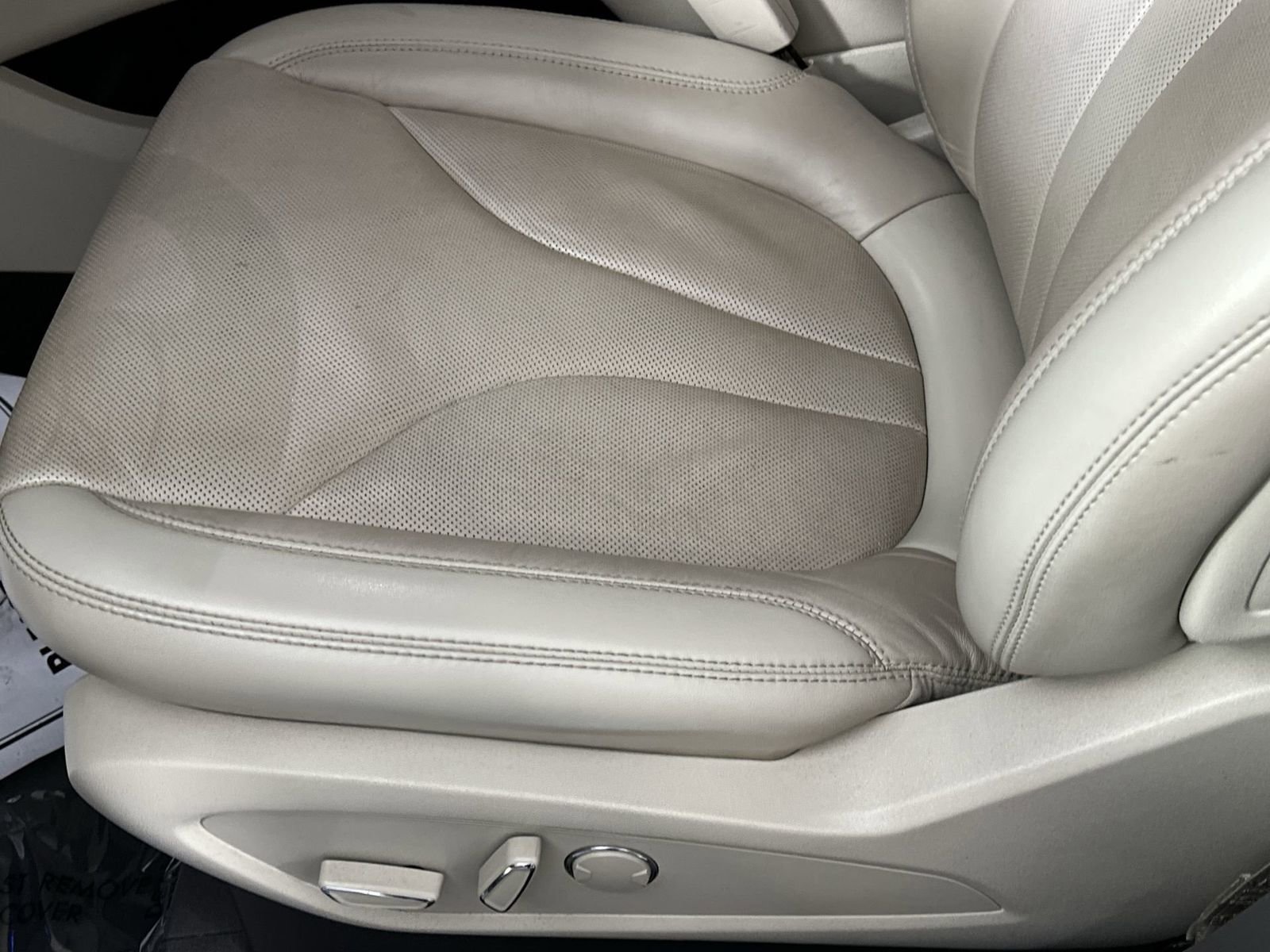 Used 2019 Lincoln Nautilus Reserve image 12