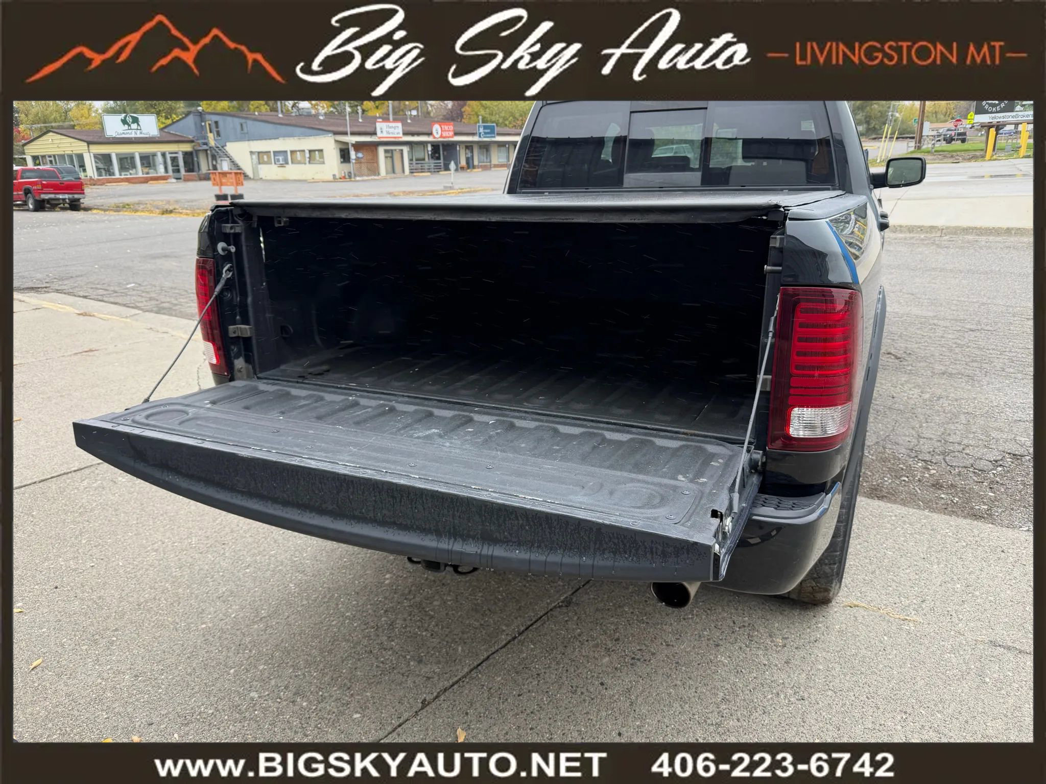 Used 2017 RAM 1500 Sport w/ Sport Premium Group image 10